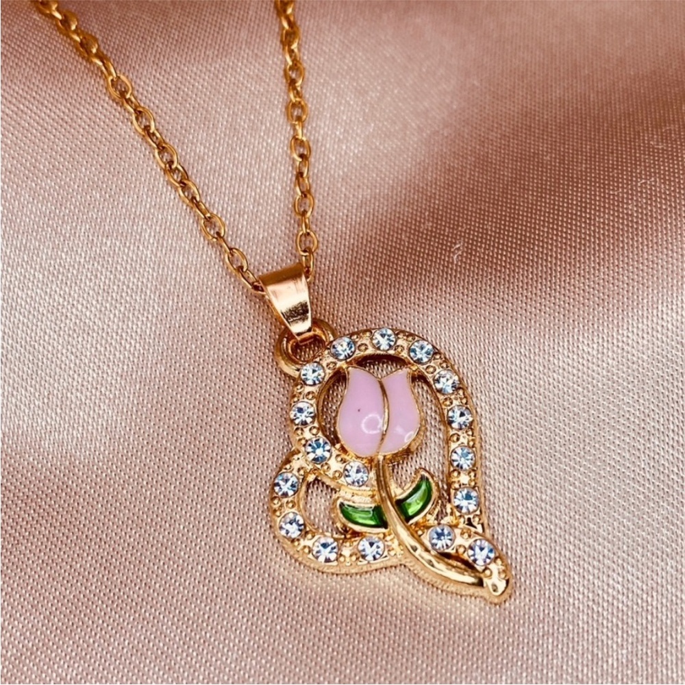 Elegant Gold Heart Pink Enamel Pendant Dainty Chain Necklace
